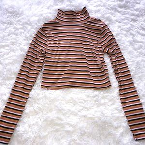 Striped crop turtleneck NWOT